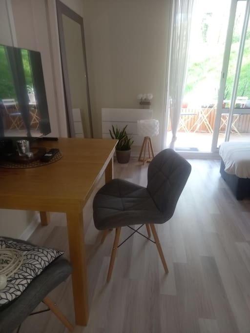 Apartament Le Doubs Cosy Besançon Zewnętrze zdjęcie